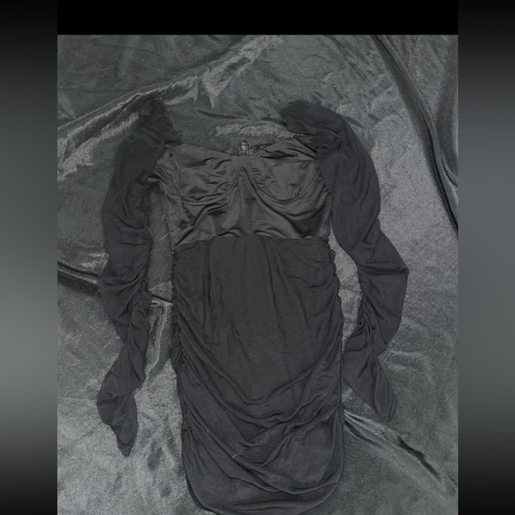 Hello Molly Dress 🖤 - Picture 2 of 4